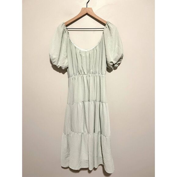 ASTR The Label Smocked Tiered Maxi Dress Sage Size Medium - Picture 7 of 10
